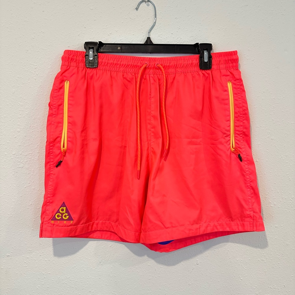 Mens nike acg shorts size L